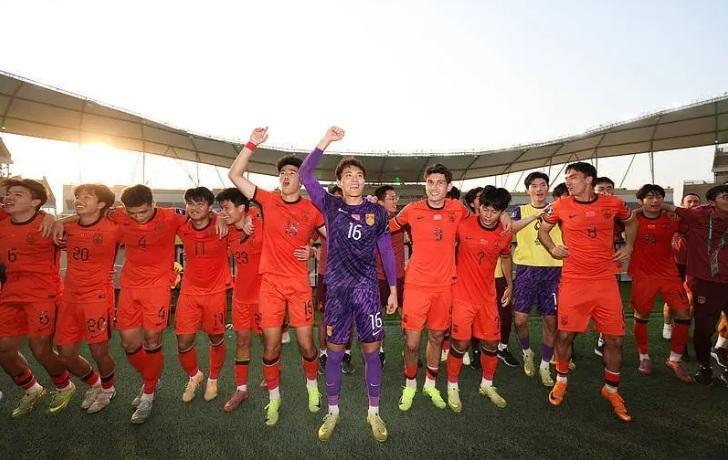 世俱杯买球平台-中国足球22年最重要一战！U23国足冲击3大纪录，李昊或封神