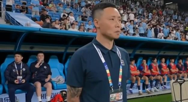 2025世界俱乐部杯-媒体人：陈涛从冬训到现在瘦了20多斤，刘建业瘦了也有白发了